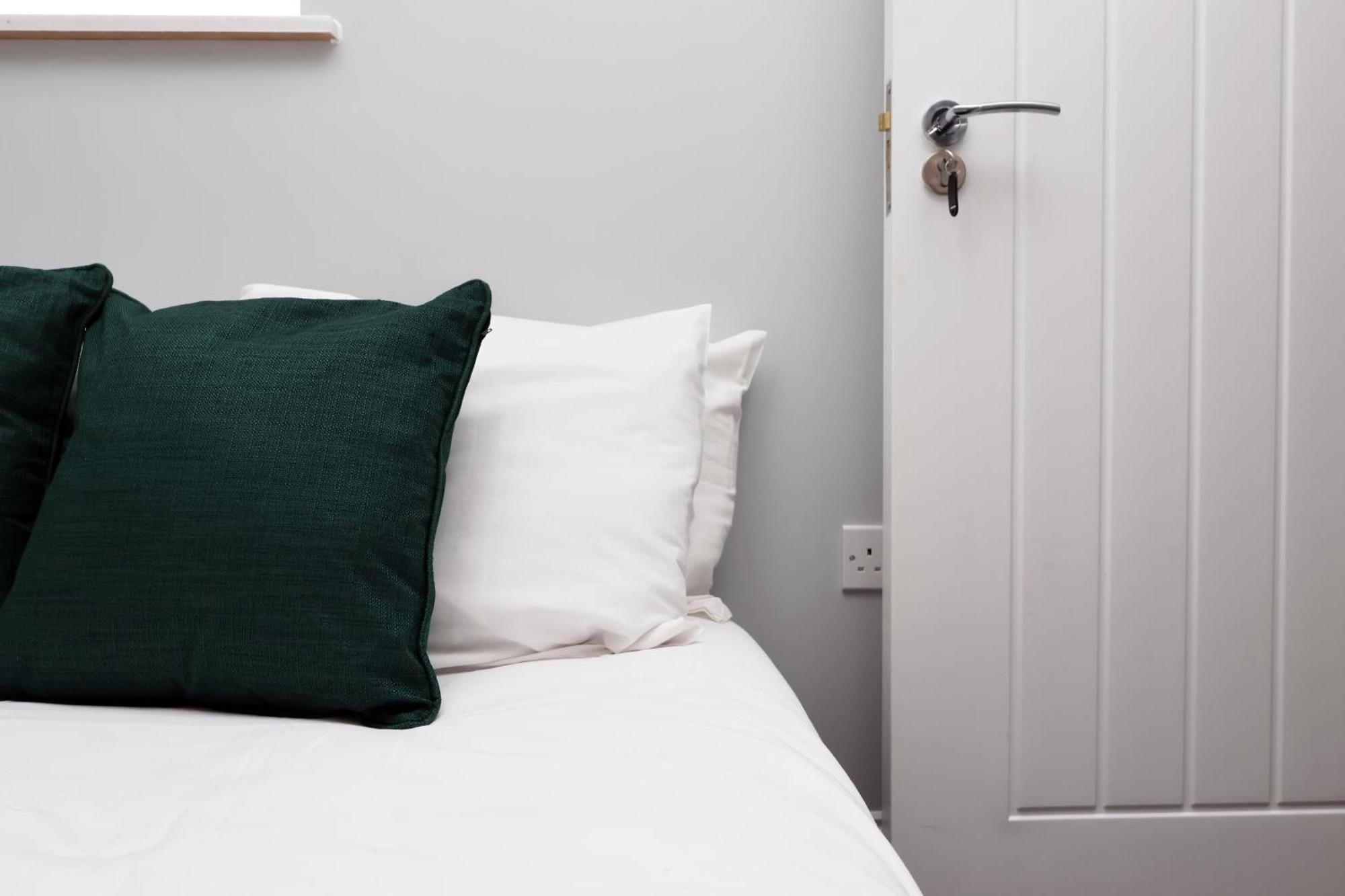 En-Suite Double Rooms, Smart Tv Comfy Style Llanelli Zewnętrze zdjęcie