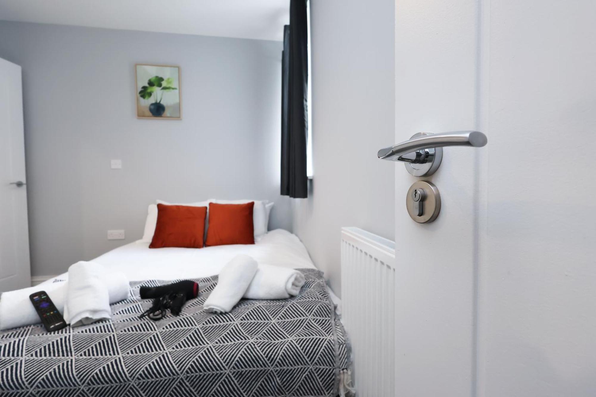 En-Suite Double Rooms, Smart Tv Comfy Style Llanelli Zewnętrze zdjęcie