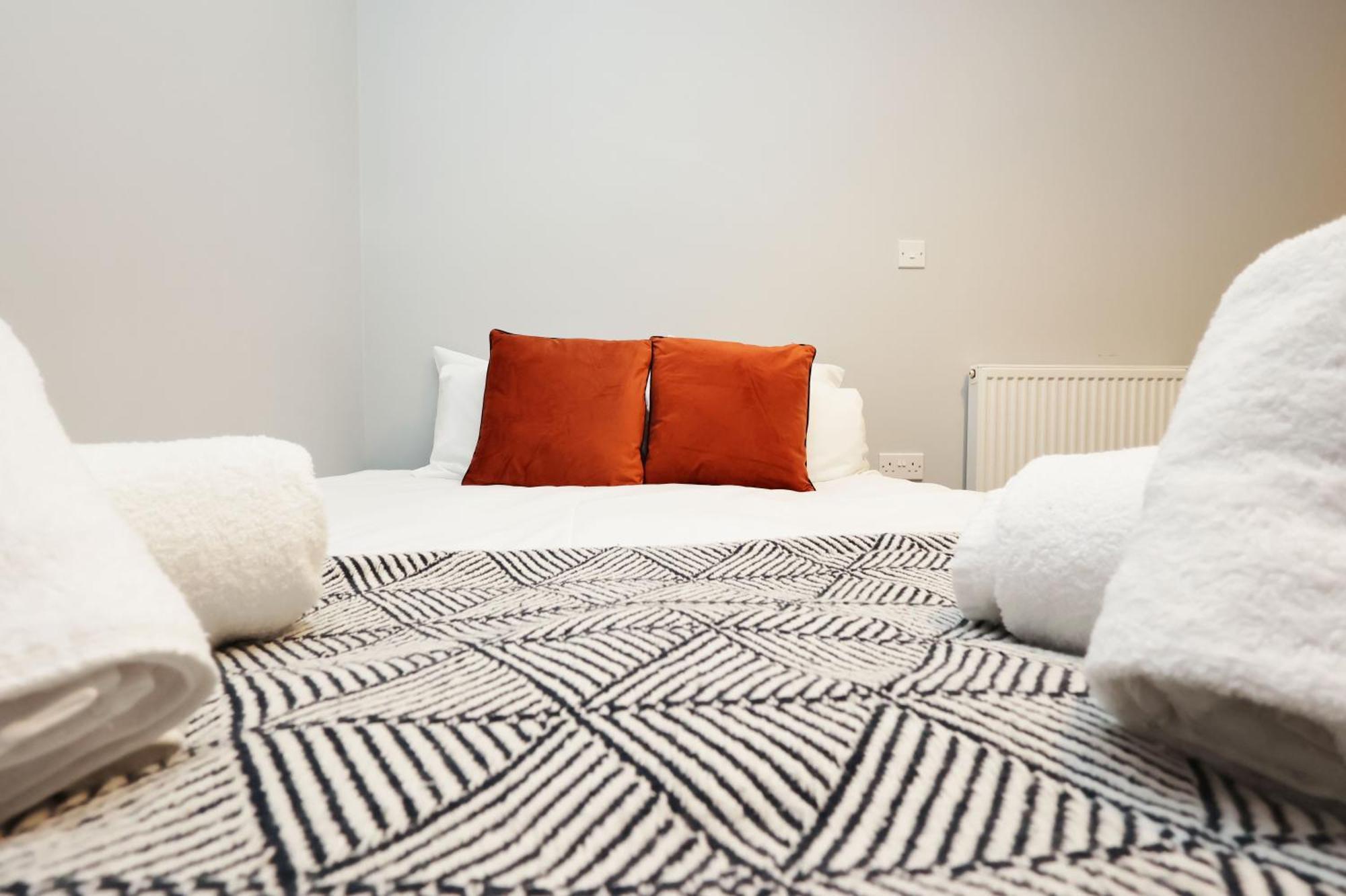 En-Suite Double Rooms, Smart Tv Comfy Style Llanelli Zewnętrze zdjęcie