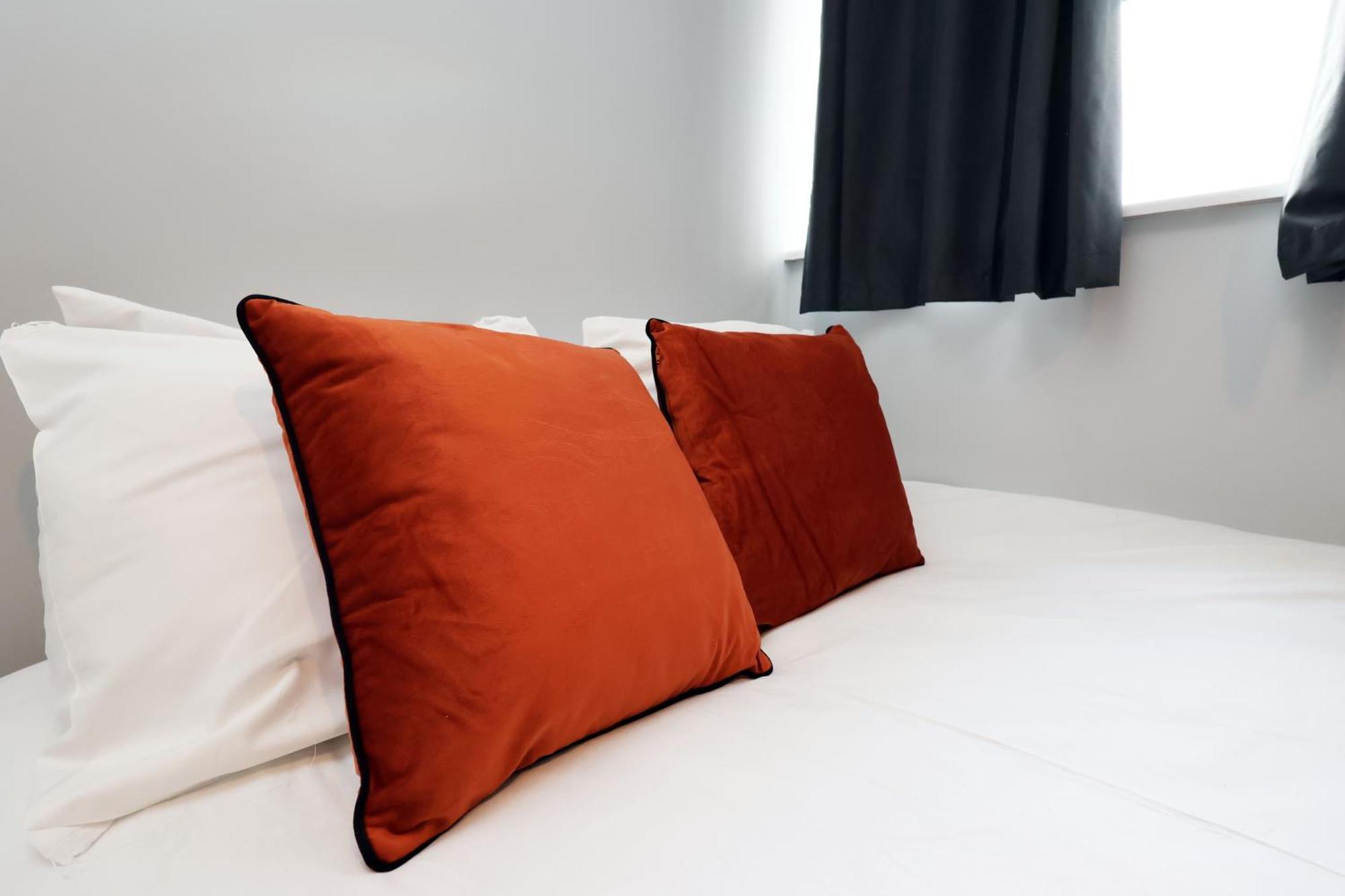 En-Suite Double Rooms, Smart Tv Comfy Style Llanelli Zewnętrze zdjęcie