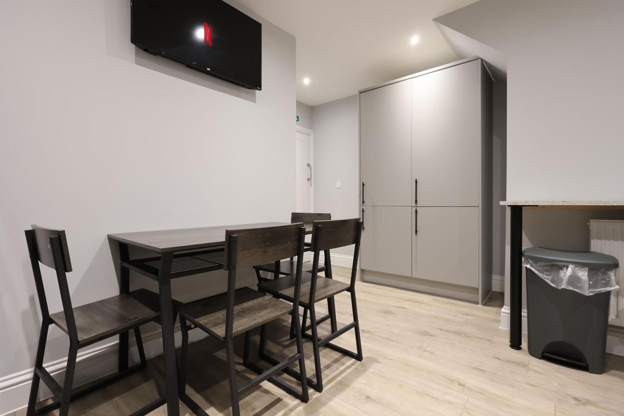 En-Suite Double Rooms, Smart Tv Comfy Style Llanelli Zewnętrze zdjęcie