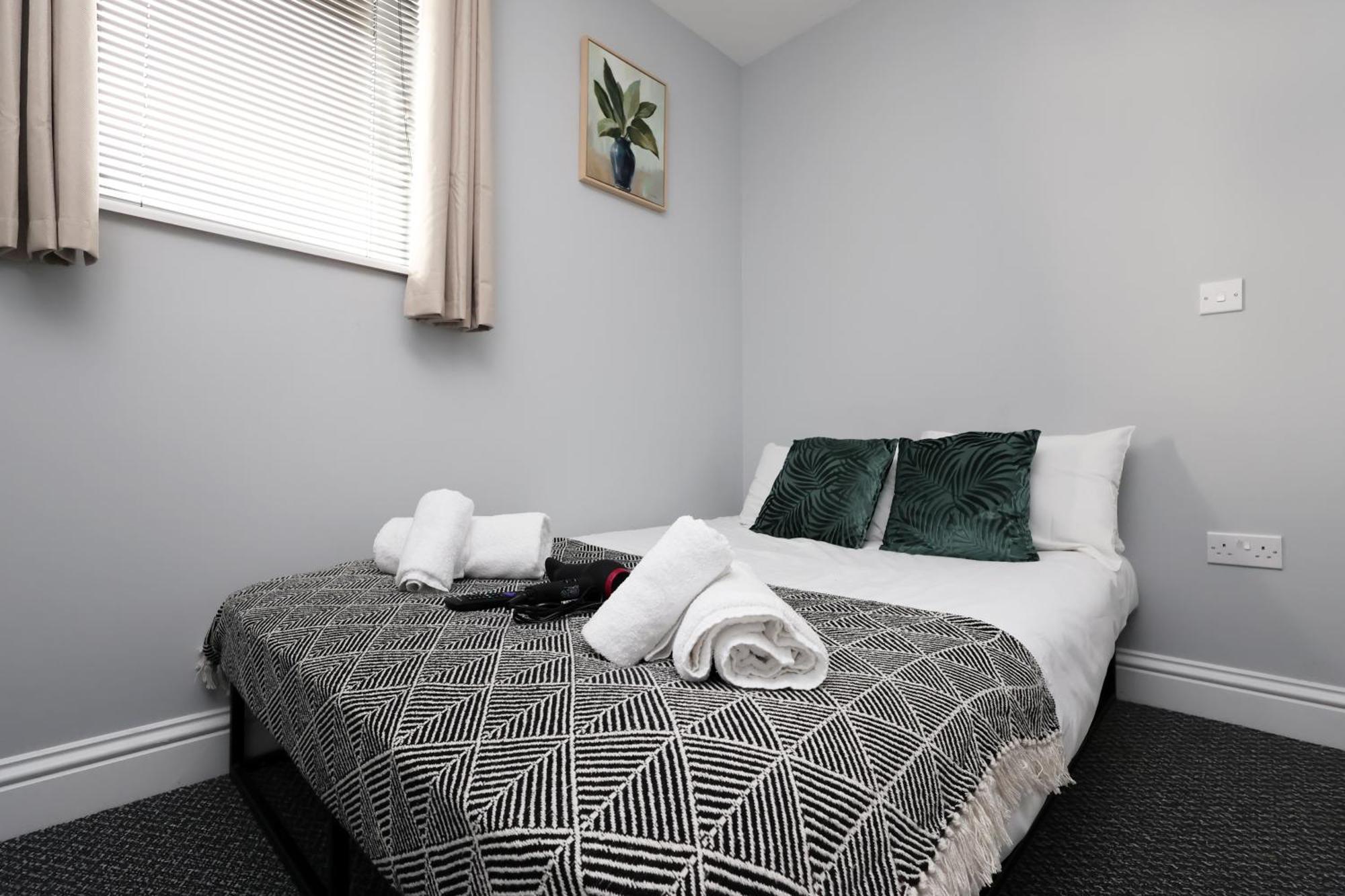 En-Suite Double Rooms, Smart Tv Comfy Style Llanelli Zewnętrze zdjęcie